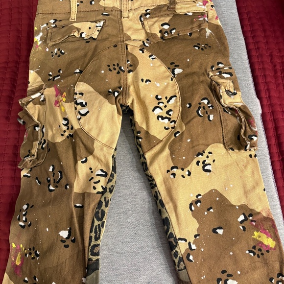 Tulones Cargo Pants Currency Collection - Picture 11 of 11
